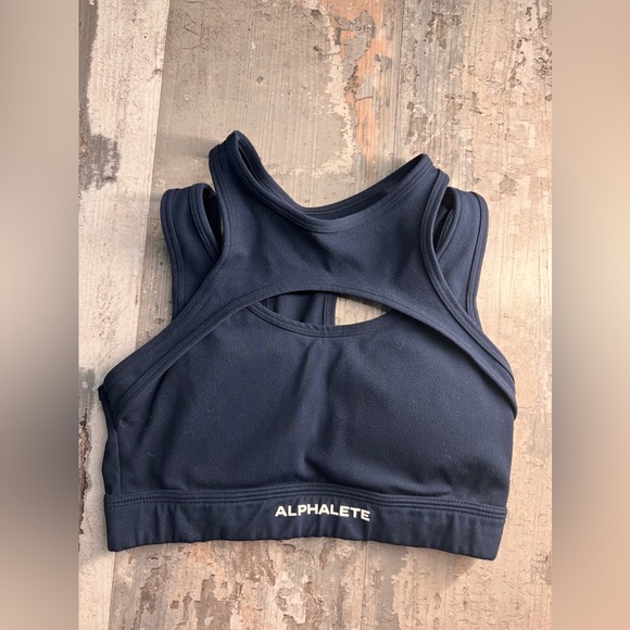 Alphalete Sports Bra and Leggings - Picture 2 of 9